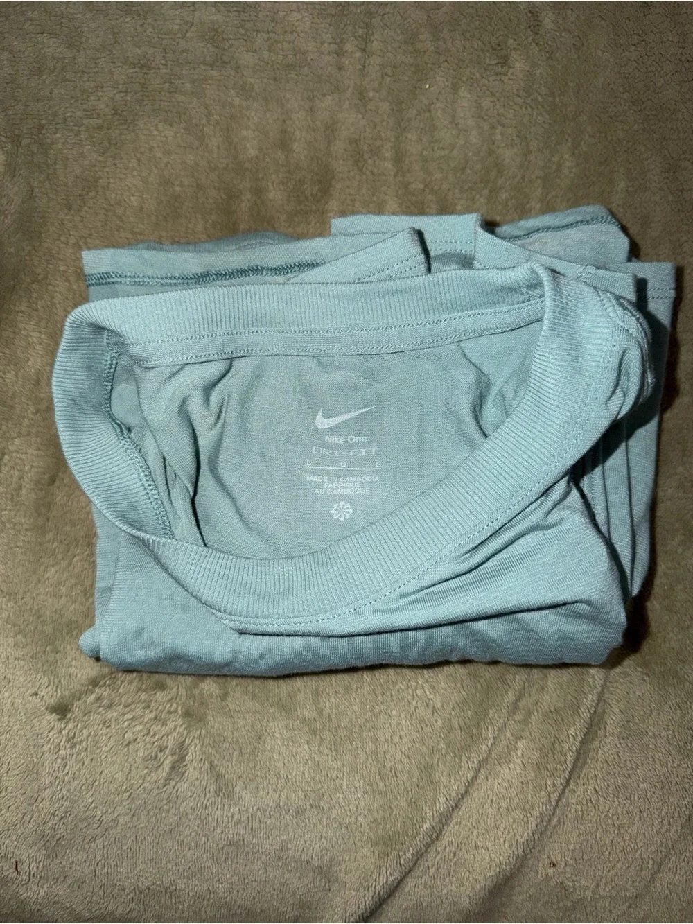 Women's Nike One Relaxed Short Sleeve Top — Green/White